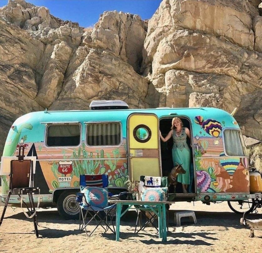 Трейлер хиппи