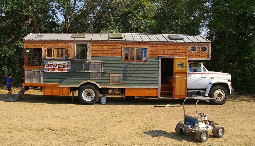 Дом на колесах грузовик