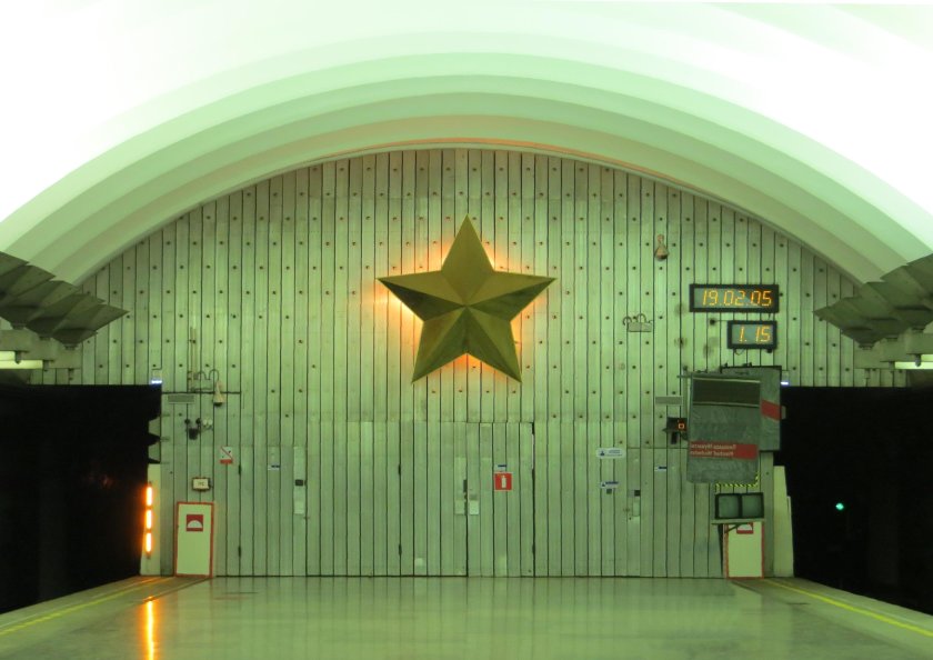 Станция площадь Мужества