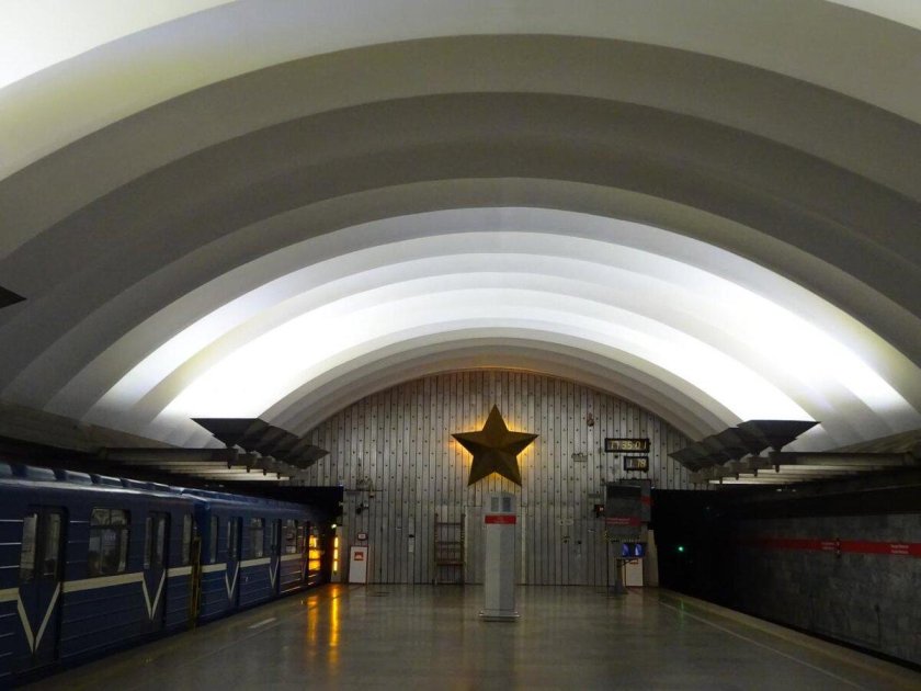 Площадь мужества санкт петербург