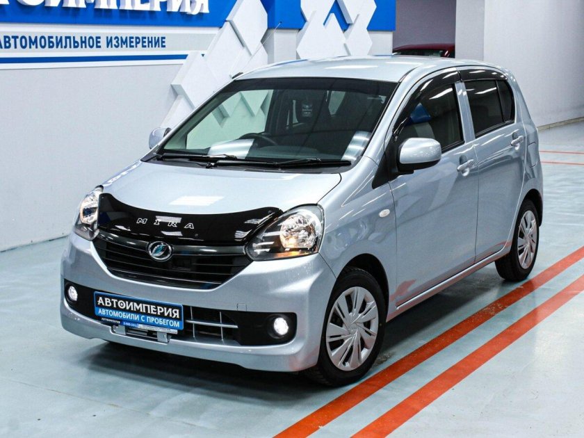 Daihatsu Mira e:s 2016