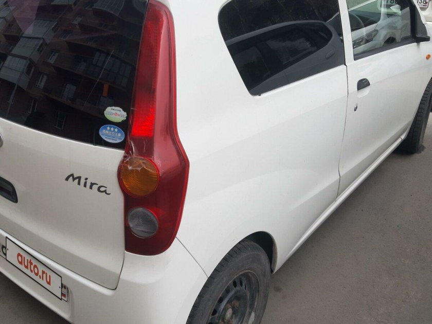 Daihatsu mira 2010