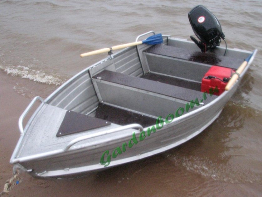 Лодка под мотор 30 л.с алюминиевая