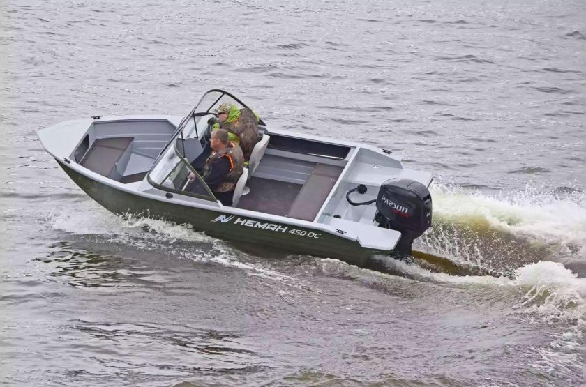 Катер Неман 450 DC