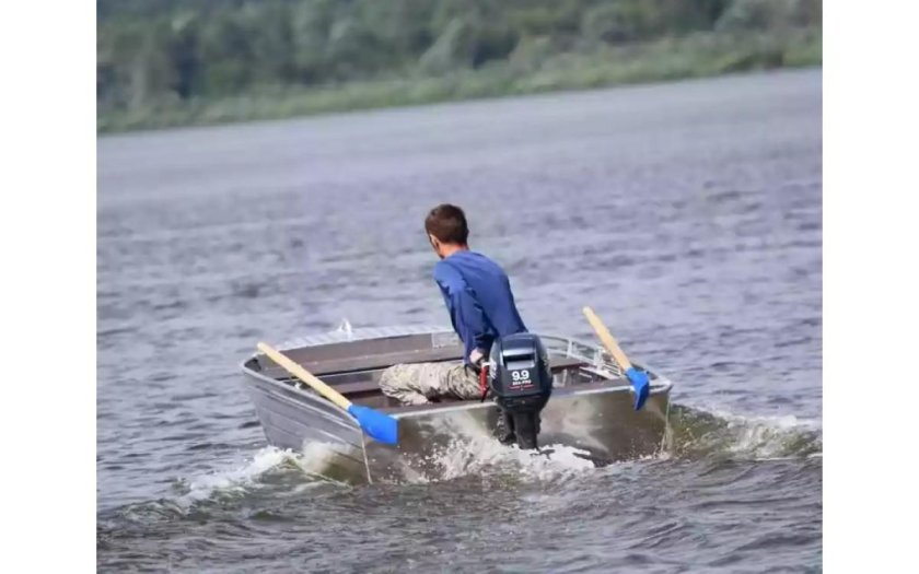 Лодка алюминиевая Вятбот