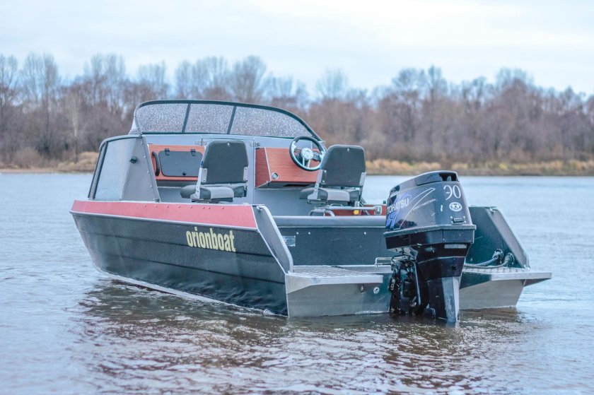 Лодка Орионбот 55