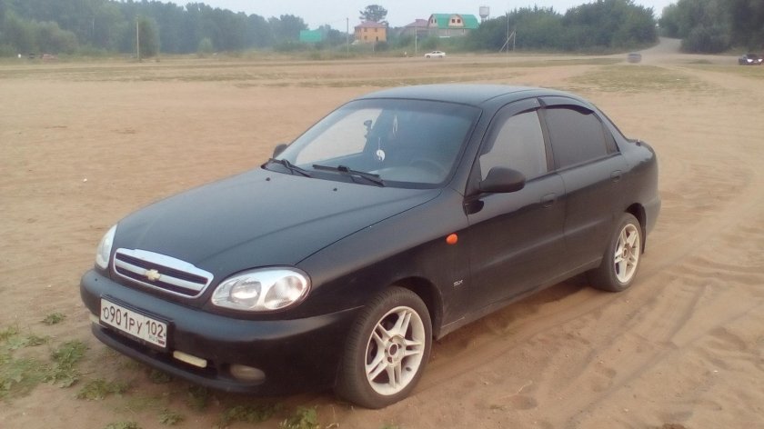 Шевроле Ланос черный