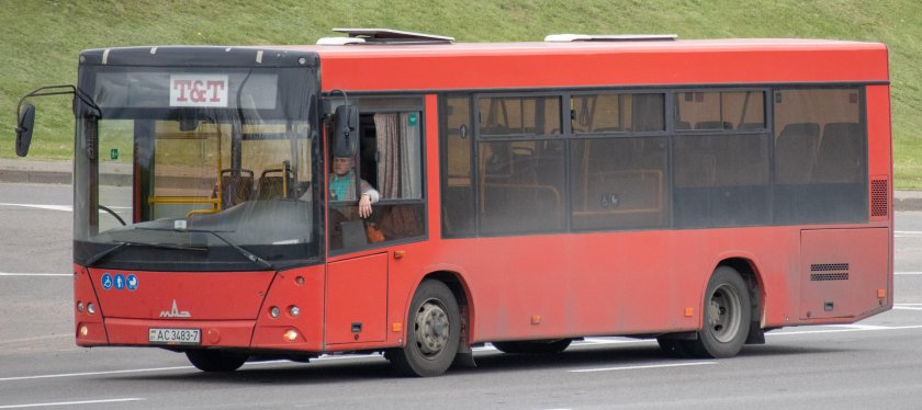 Автобус маз