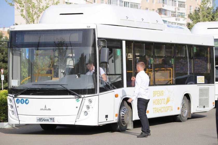 Новые автобусы маз