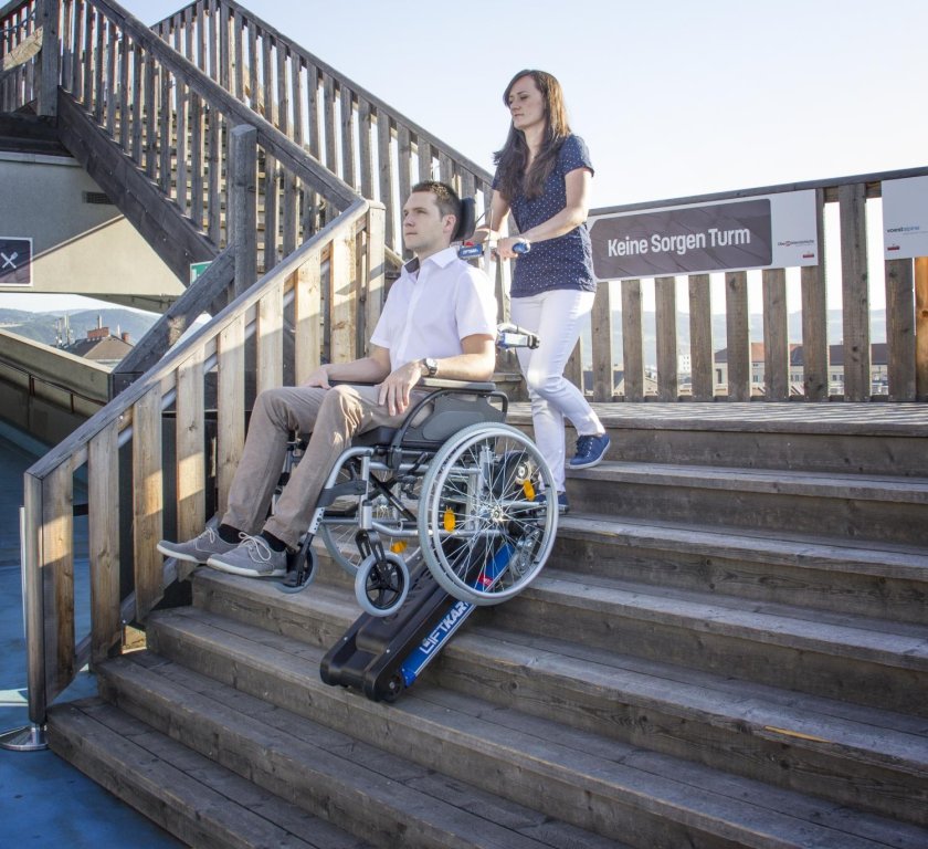 Лестничный (гусеничный) подъёмник для инвалидов Барс УГП-130