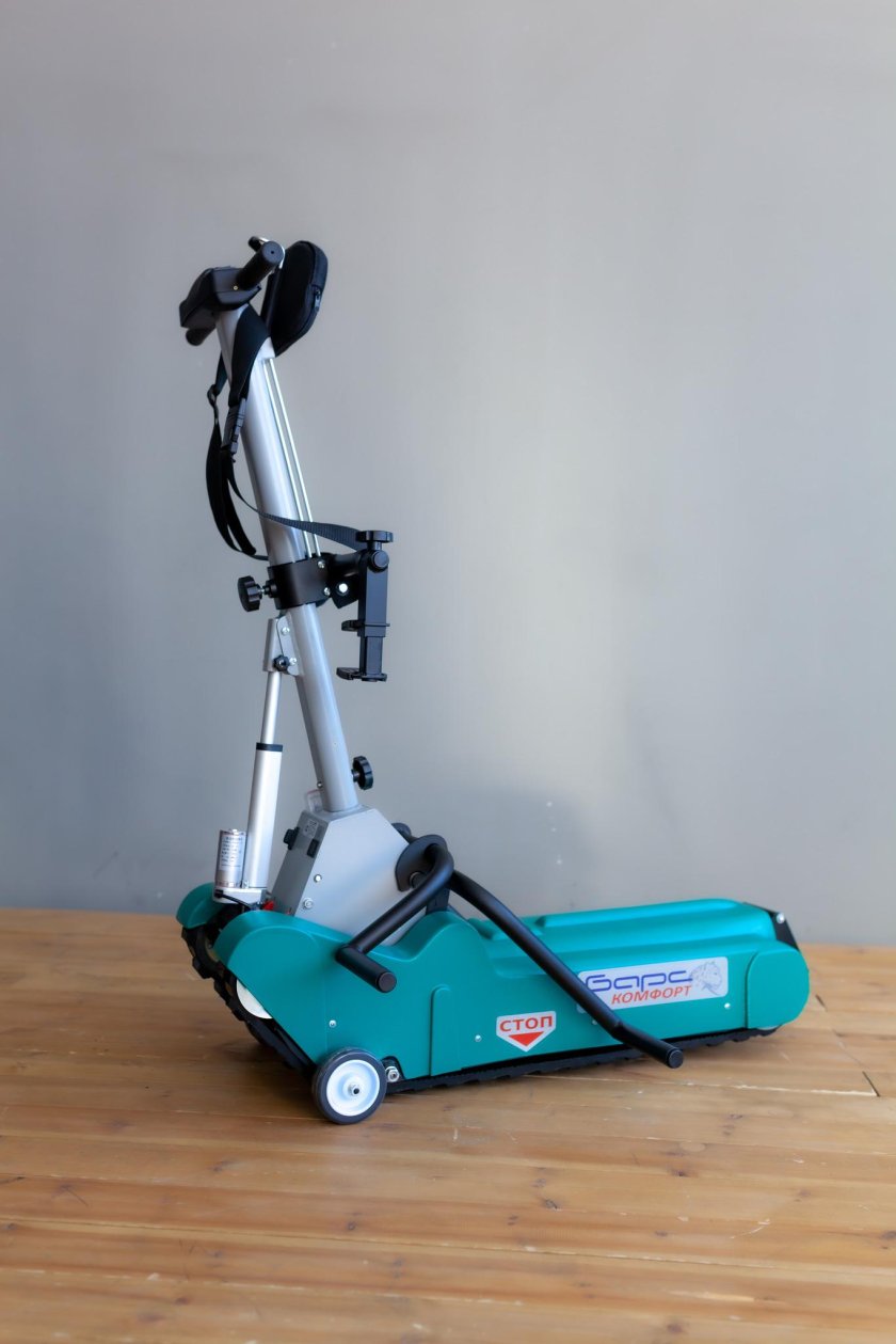 Гусеничный подъемник Барс УГП-130