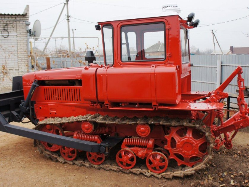 ВГТЗ ДТ-75/ДЗ-42