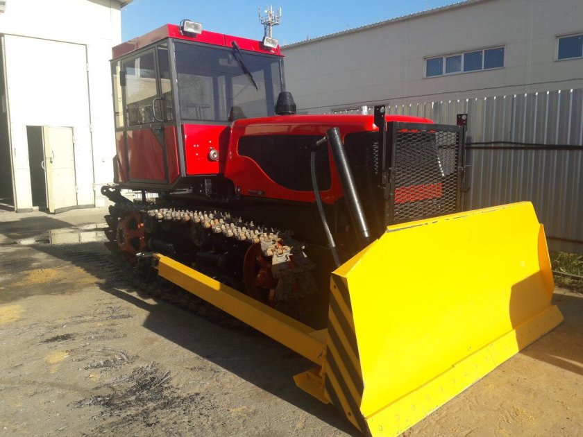 ДЗ-42 бульдозер