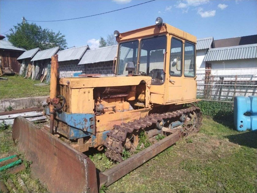 Трактор гусеничный дт-75т