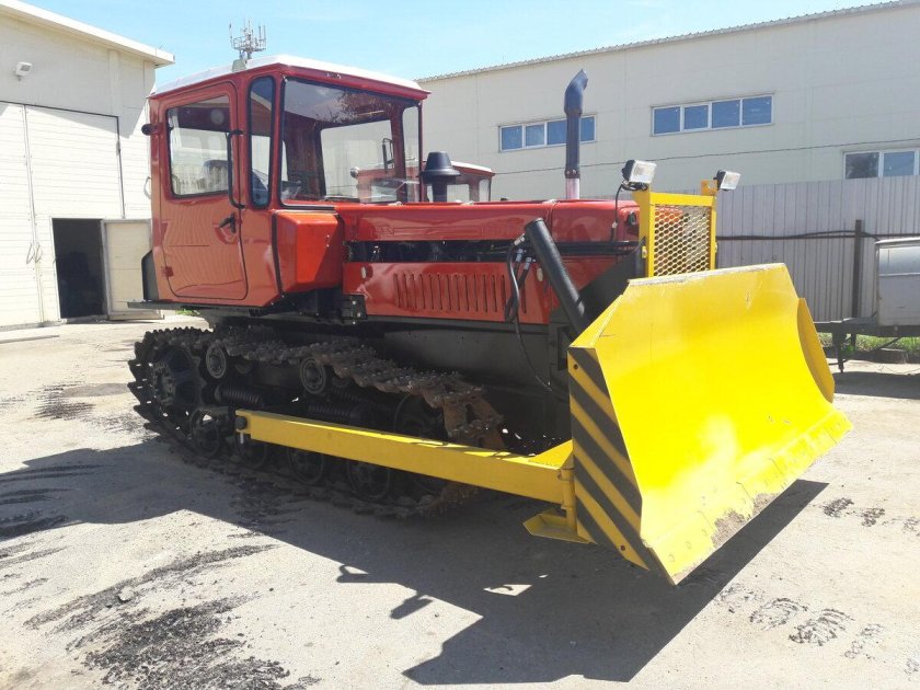 Трактор ДТ-75 дрс2