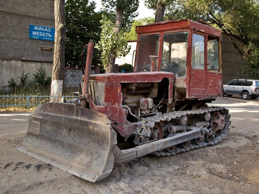 Трактор ДТ-75мл
