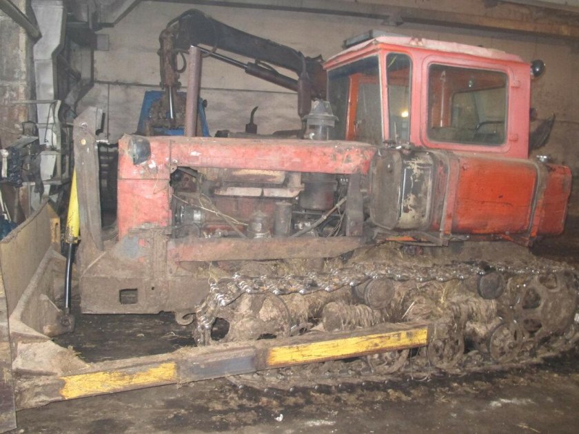 Бульдозер ВГТЗ ДТ-75/ДЗ-42