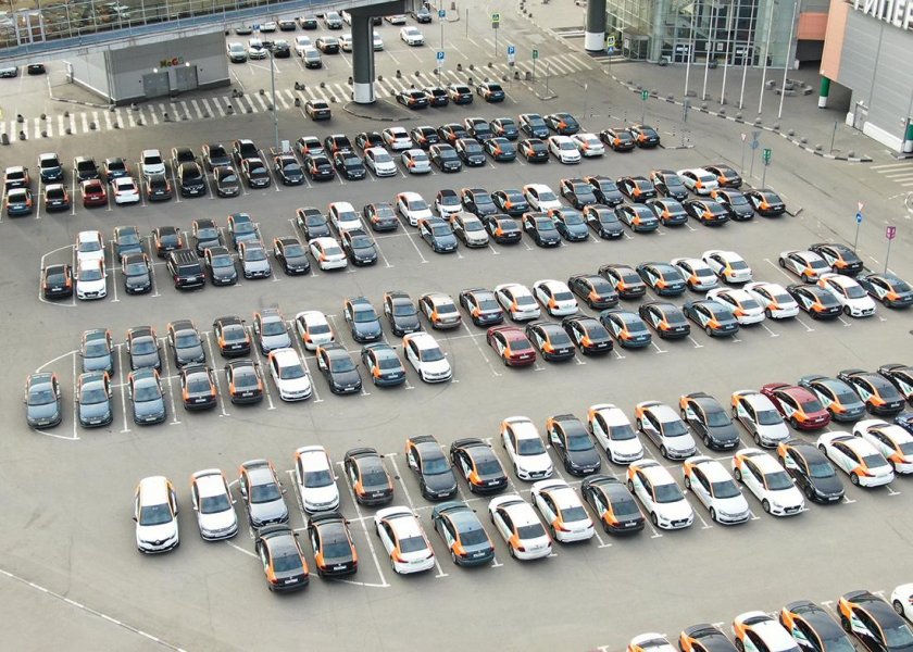 Парковка мега