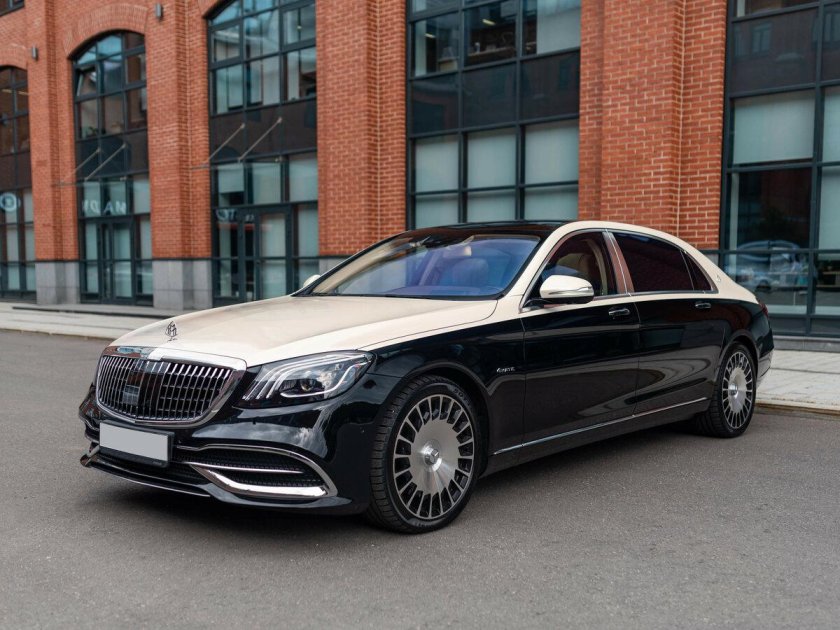 Mercedes Benz w222 Maybach