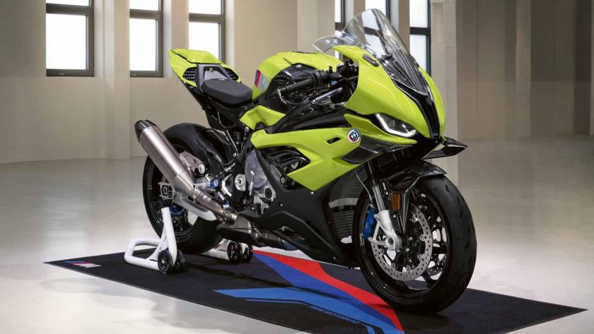 BMW m1000rr