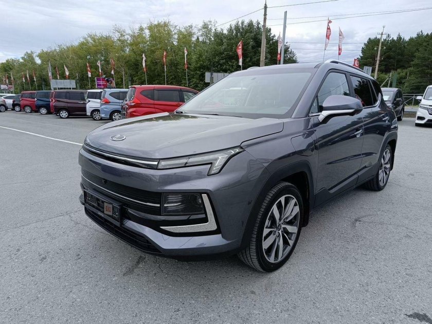 Серый москвич 3