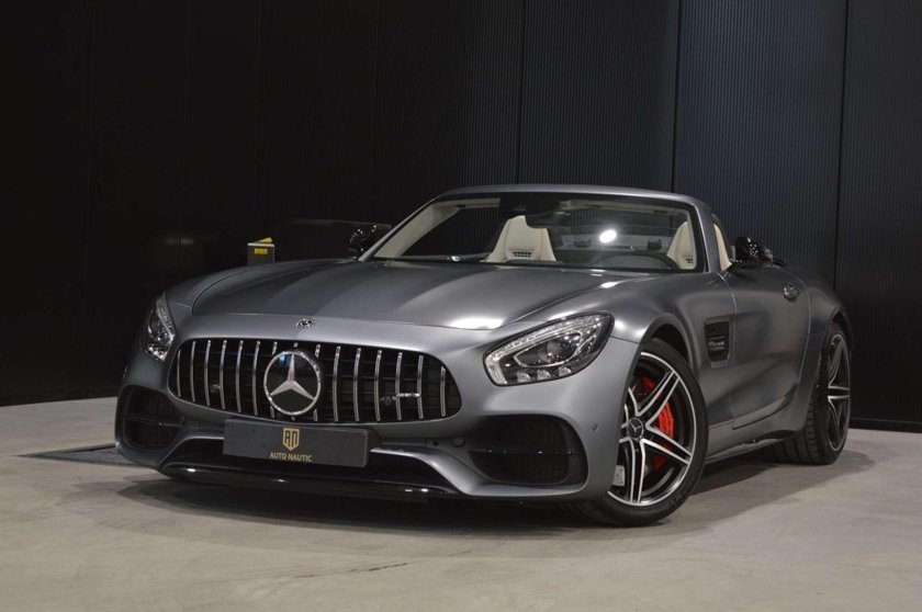 Mercedes amg gt roadster