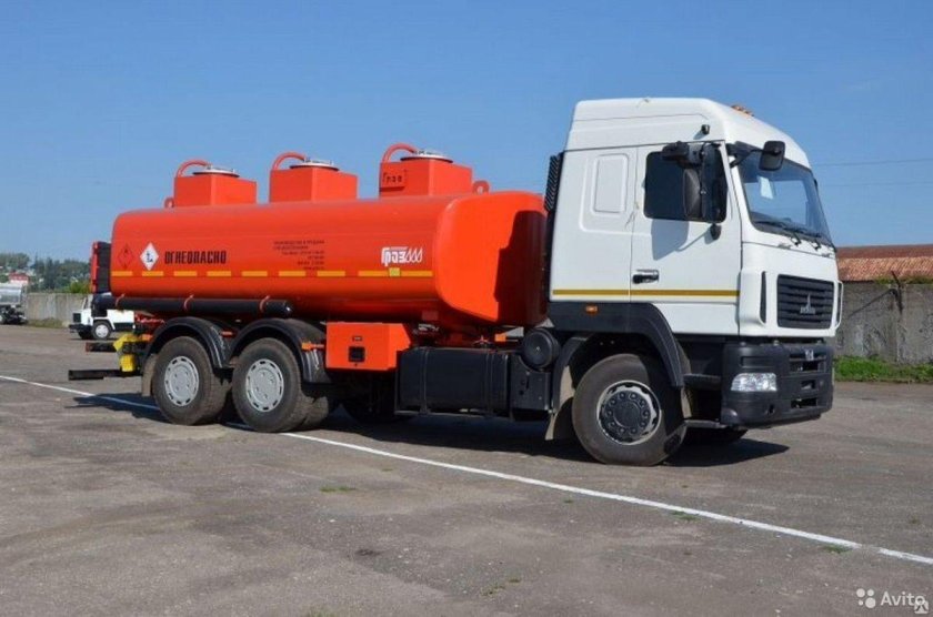 МАЗ топливозаправщик АТЗ-17