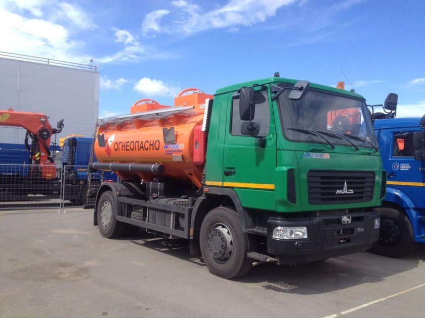 Автотопливозаправщик МАЗ 5340