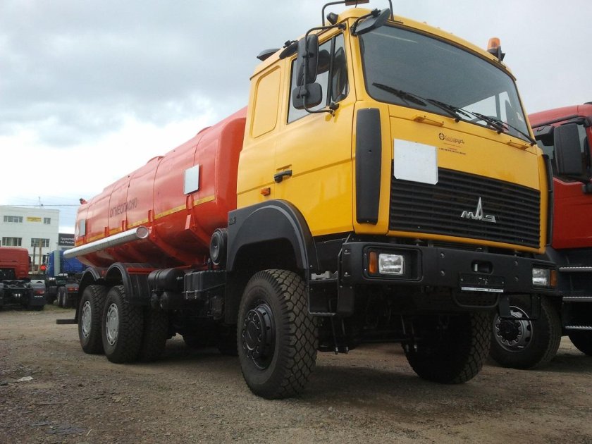 Автотопливозаправщик МАЗ 6317