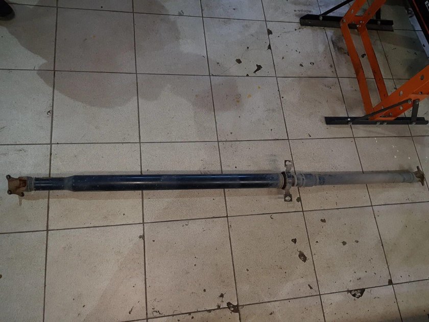Карданный вал Рено Дастер 4х4