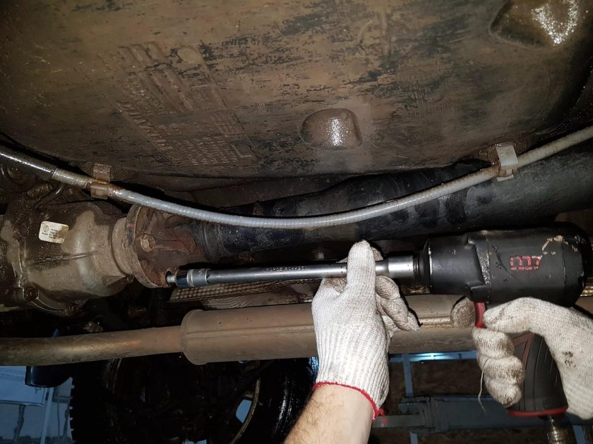 Кардан Рено Дастер 4х4