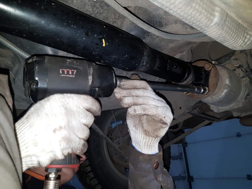 Кардан Рено Дастер 4х4