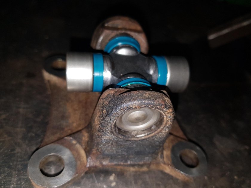 Крестовина кардана Рено Дастер 4х4