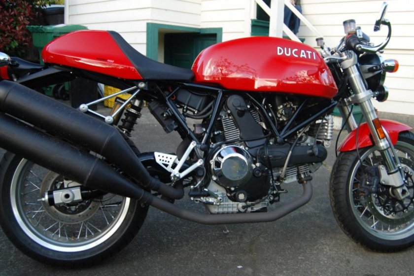 Ducati Sport 1000s