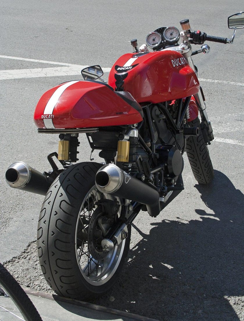 Ducati Sport 1000