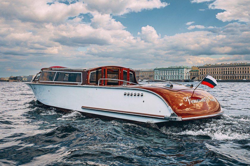 Венеция Норд катер