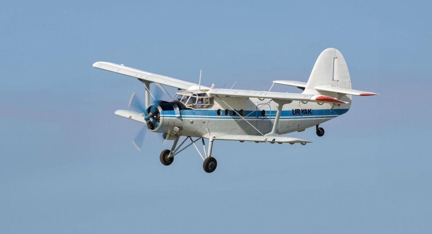 Самолет ан 2