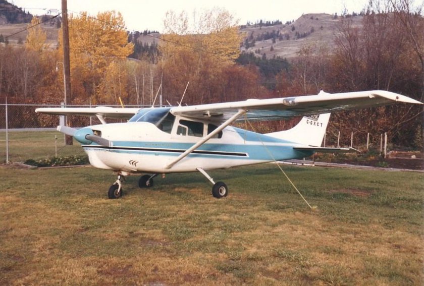 Cessna 210