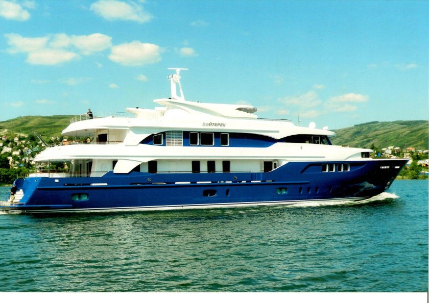 Яхта Назарбаева