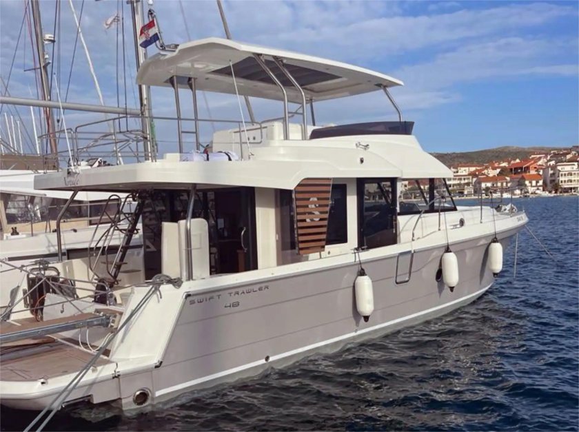 Яхта beneteau swift trawler 41