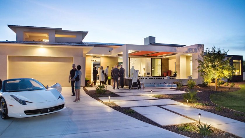 Богатый дом и машина