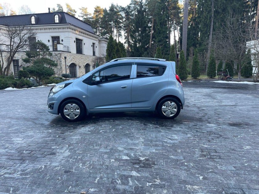 Chevrolet spark 2011