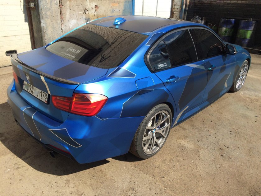 БМВ ф30 в пленке