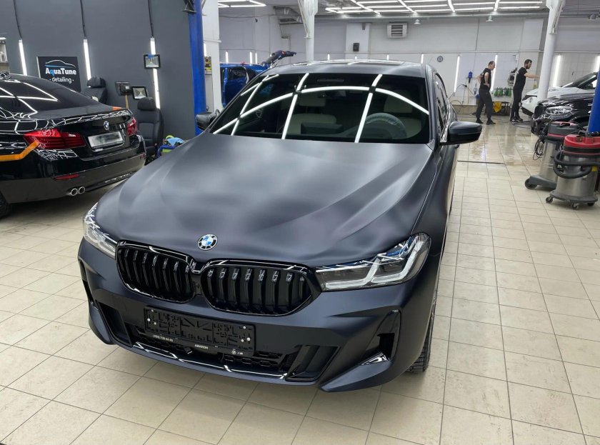 Матовый БМВ 520