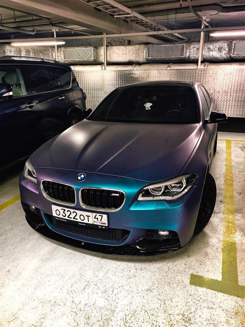 BMW f10 матовая синяя