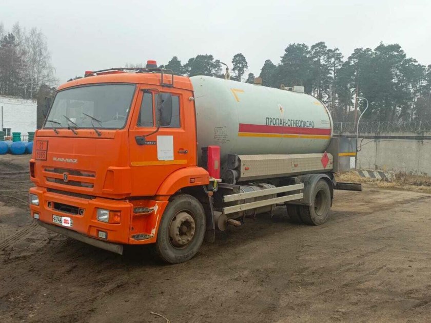 Газовоз автоцистерна ацт-2.5