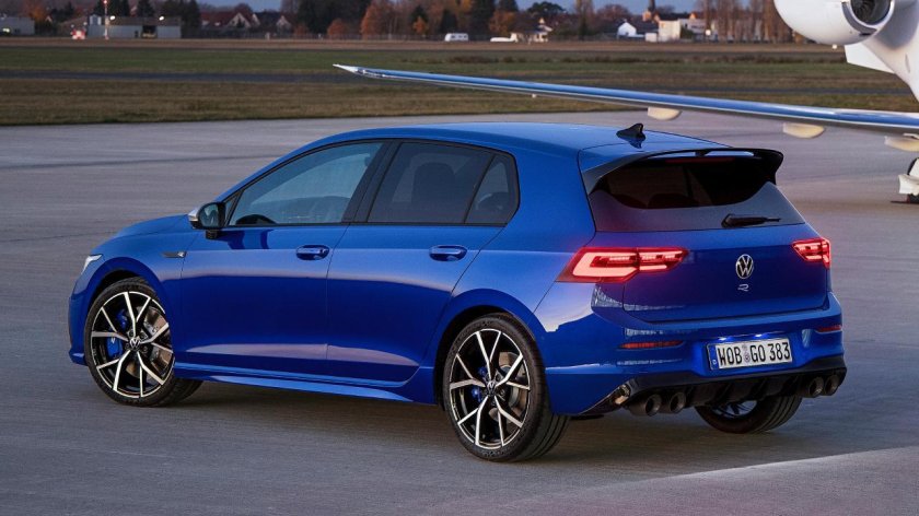 Фольксваген гольф r 2021