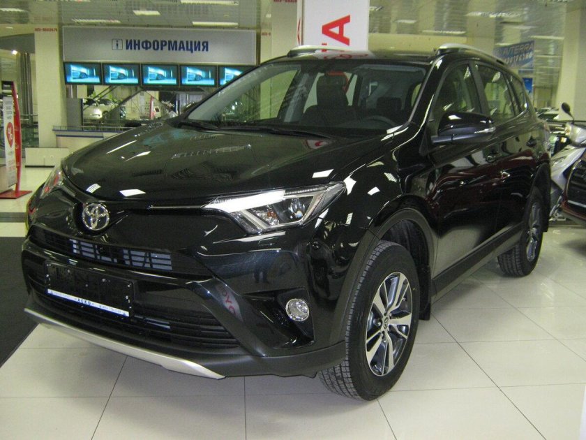 Тойота рав 4 2015 черный