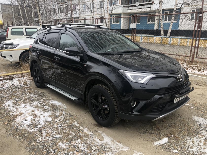Тойота рав 4 2016 черный