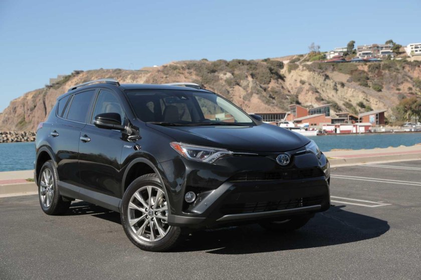 Тойота рав 4 2016 черный